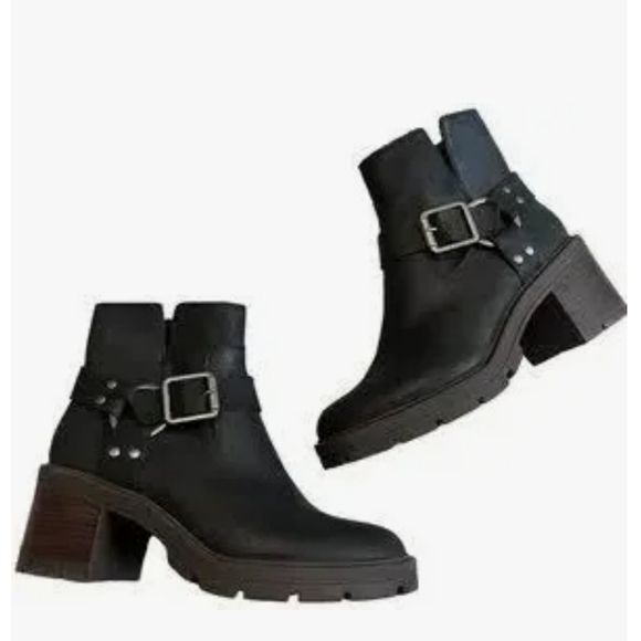 NWB LUCKY BOOTS - Picture 3 of 5